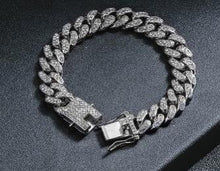 Load image into Gallery viewer, Cuban Link Bracelet
